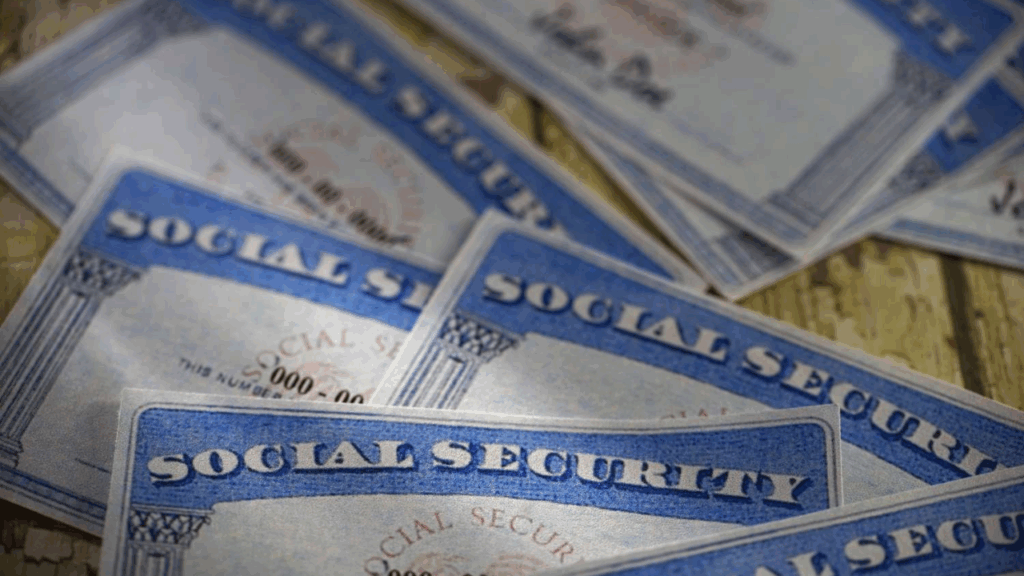 Why More Retirees Are Cashing Out Social Security at 62: Is It the Smart Move in 2025?